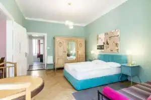 Stay Cooper l Laurenz, Больцано