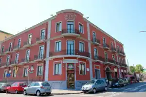 Hotel «Nuvò», Неаполь