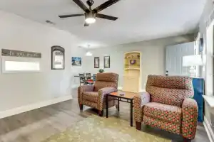 Charming Tallahassee Townhouse ~ 3 Mi to Fsu!, Таллахасси