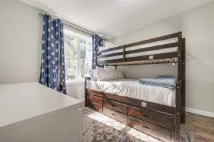 Pet-friendly Georgia Home w/ Patio, Near Golfing!, Колумбус
