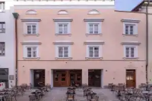 Hotel Kühbacher, Пассау