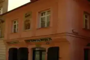 Borsov Pension, Прага