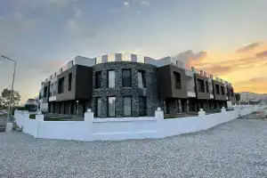 OlivAparts, Орен