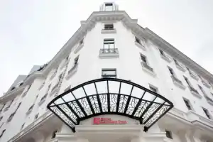 Отель «Hilton Garden Inn Bucharest», Бухарест