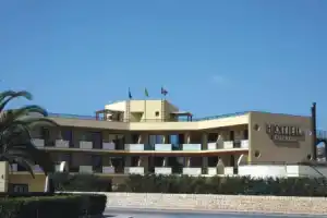 Andrea Doria Hotel, Марина ди Рагуза