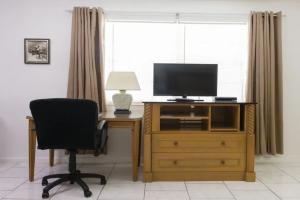 Carriage House Resort Motel, Бока-Ратон