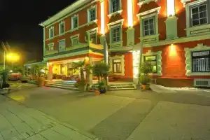 Hotel «Ertl & mexican cantina salud», Шпитталь-ан-дер-Драу