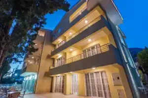 Villa Antivari, Бар