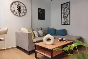 Luxurious apartment in the heart of town !, Лутраки