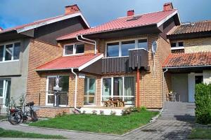 Haus Artas, Нида