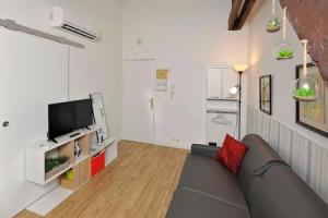 Nice studio at 15min from the place Masséna, Ницца