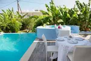 Valantas Garden Suite, Лардос