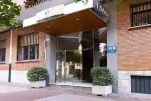 Hotel «Isasa», Логроньо