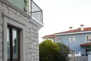 Cemile Hanim Konagi, Алачати