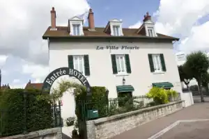 Hotel «La Villa Fleurie», Бон