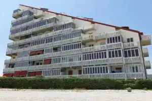 Cozy Apartment by the sea, Маротта