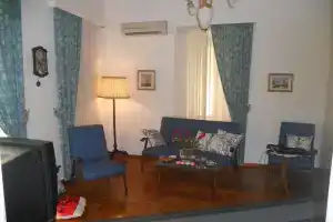 Aegean Sea-view house in Batsi, Andros!, Агиос Николаос