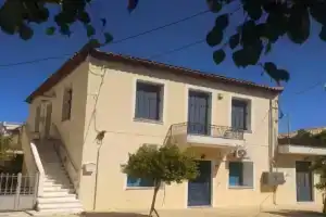 Ariadne Studio, Кипарисия