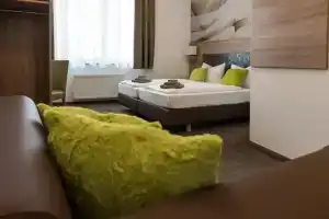 The Outlet Hotel, Метцинген