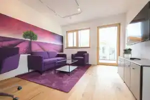 Plein Hotel, Винтрих