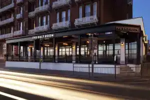 Отель «Hilton Brighton Metropole», Брайтон