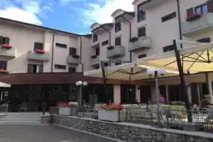 Отель «Albergo Sole», Сан-Цено-ди-Монтанья