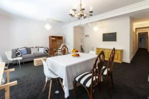 Samba in Gandia With 3 Bedrooms and 1 Bathrooms, Гандия