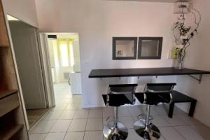 Appartement calme avec parking gratuit sur place, Ванн