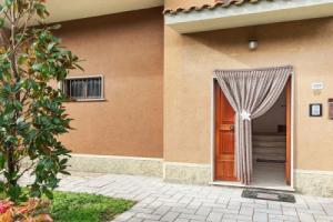 Spacious Apartment in Subbiano With Garden, Суббьяно