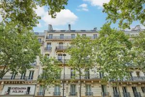 Amazing Apartment Saint Germain des Pres With AC by Studio Prestige, Париж
