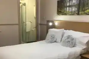 Terra Nova Hotel, Абердин
