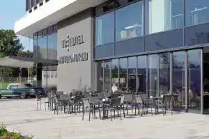 v8 Hotel Classic Motorworld Region Stuttgart, Бёблинген