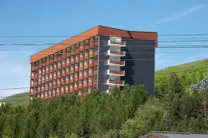 Les Lauzes 34646, Ле Менюир