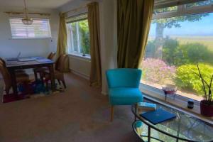 2 Bed Retreat With Amazing Sea Views in Brighton, Брайтон