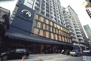 Phnom Penh Infinity Pool Down to $25/N - M Residence, Пномпень