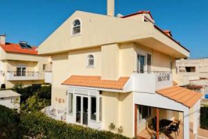 Beach house 30, Лалисос