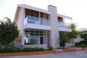 Sandy Beach Hotel & Resort, Аль Акка