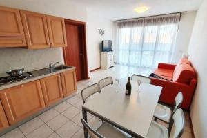 Peschiera 2 min Center With Pool, Пескьера-дель-Гарда