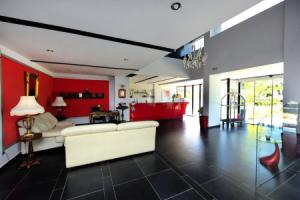 Rhodes Superior Suite - Cosy Poolside Retreat, Лалисос