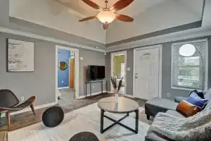 Amazing 3BR/2BA home! Steps to Fountain Square!, Индианаполис