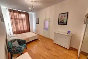 Apartment Bolshaya Vasilkovskaya 29, Киев