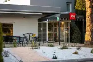 Отель «ibis Carcassonne Est la Cité», Каркассон