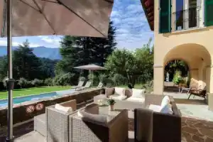 Villa Riva di Lenno, Ленно