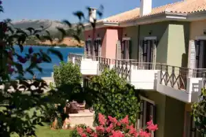Thalassa Mare Villas, Лигия