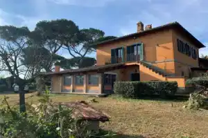 Beautiful Villa in the Country Side of Rome, Italy, Рим