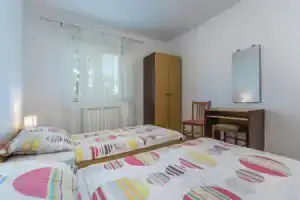 Stunning Home in Porec With Wifi and 2 Bedrooms, Пореч