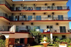 Hotel «Carmen Teresa», Торремолинос