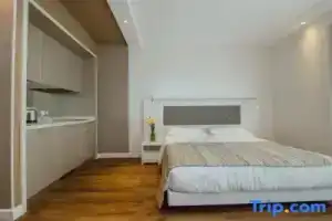 Sunshine Apartments in Alliance Palace, Батуми