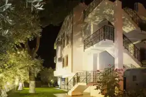 Flora İznik Hotel & Suites, Изник