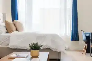 Namaste Suites, Монреаль